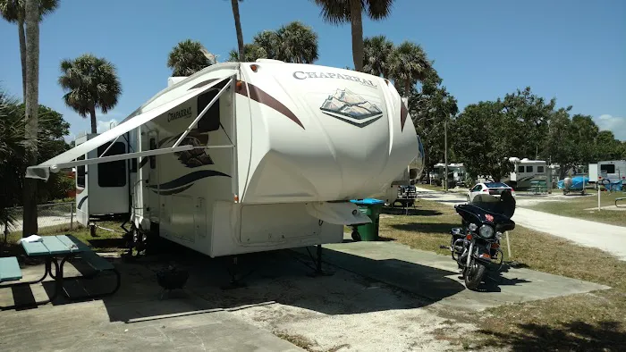 Carver's Cove RV Resort Picture 7