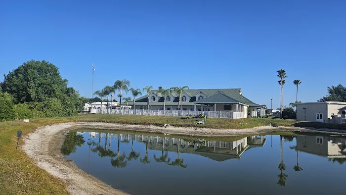 Emerald Pointe RV Resort Picture 1