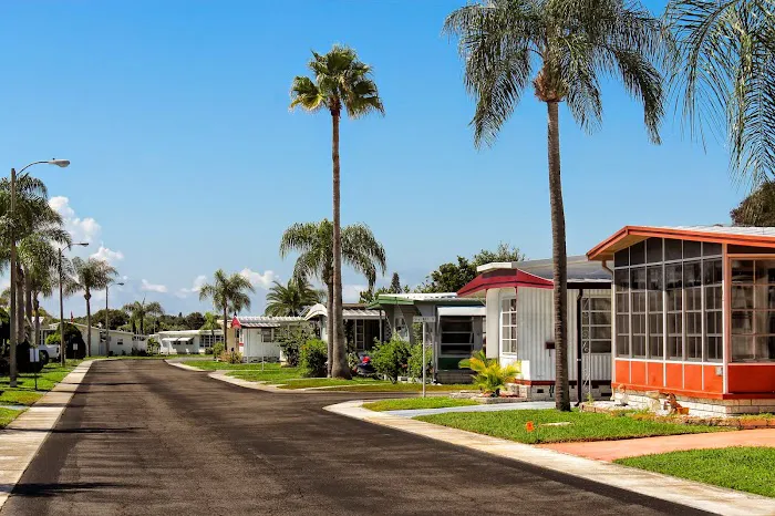 Riviera Estates Picture 7