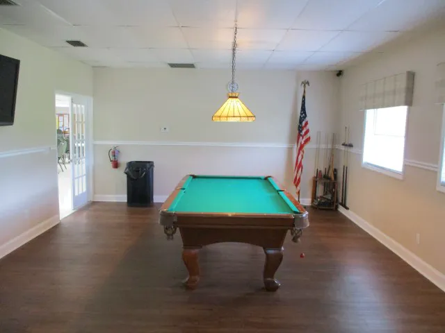 Amber Glades Mobile Home Park Picture 6