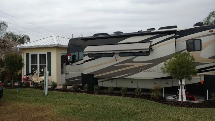 Bay Lake Motorcoach Resort Picture 10