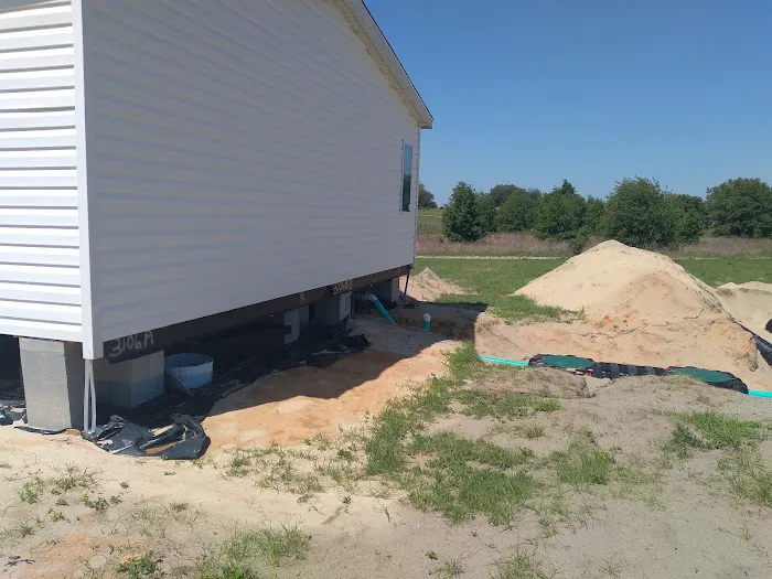 Colonial Mobile Home Park Picture 8