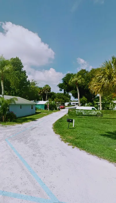Big Oak Trailer Park Picture 9