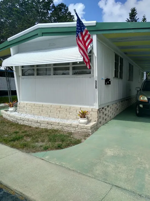 Golden Crest Manufactured Home Community Picture 6