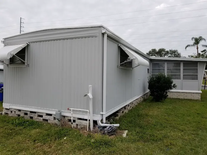 Golden Crest Manufactured Home Community Picture 5