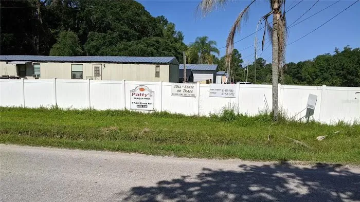 Patty's Trailer Park Picture 3