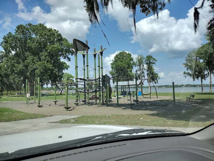 Shipp-Reck Harbor Mobile Home Picture 2