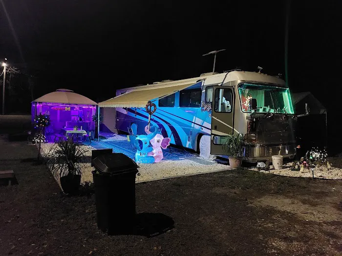 Cypress Gardens Mobile Home & RV Park Picture 10