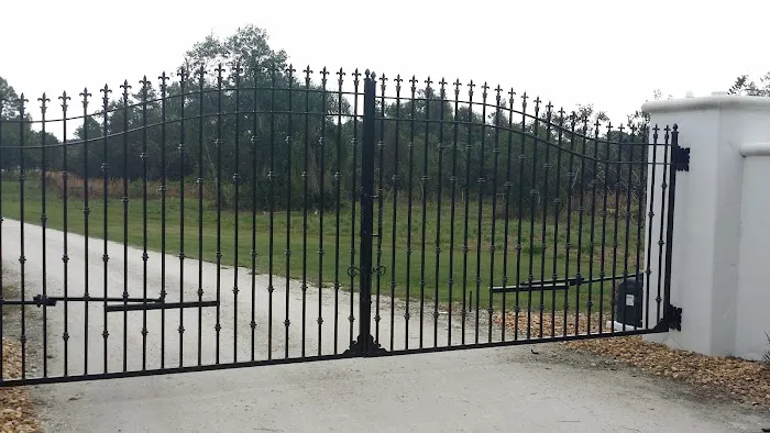 Cypress Gardens Mobile Home & RV Park Picture 7
