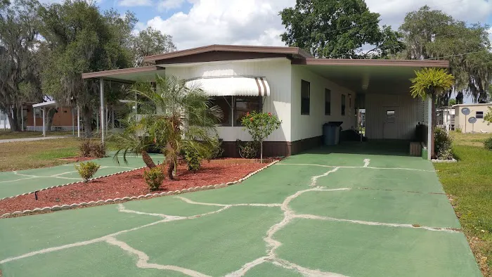 Winter Haven Manufactured Home Community Picture 10