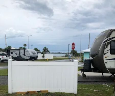 Palm Shores RV Park