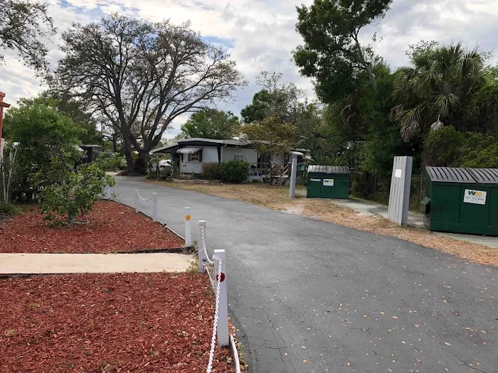 Shady Oak Mobile Home Park Picture 4