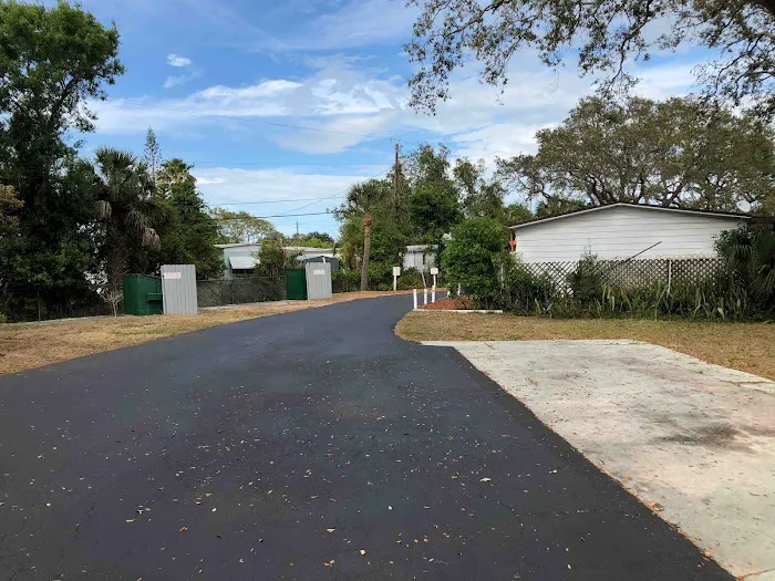 Shady Oak Mobile Home Park Picture 7