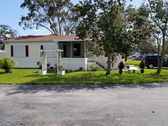 Orange Manor Picture 4