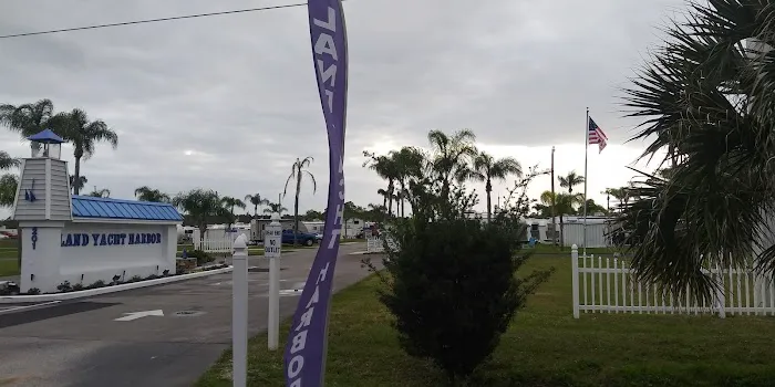 Land Yacht Harbor of Melbourne Picture 7