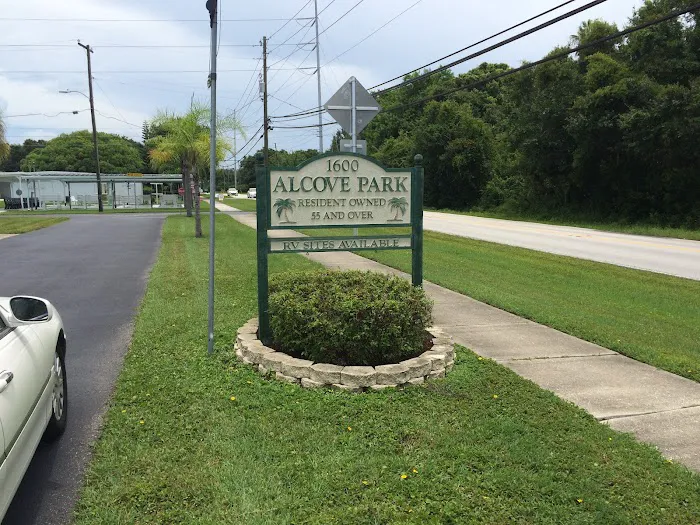 Alcove Park For Mobile Homes Picture 3