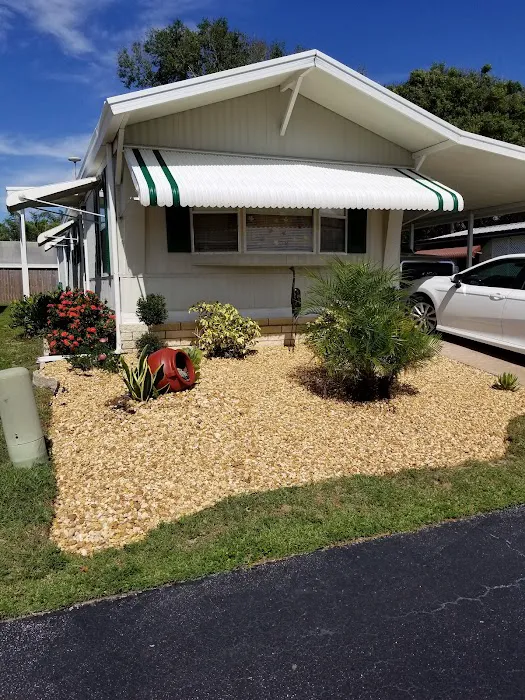 Lake Fox Village Picture 3