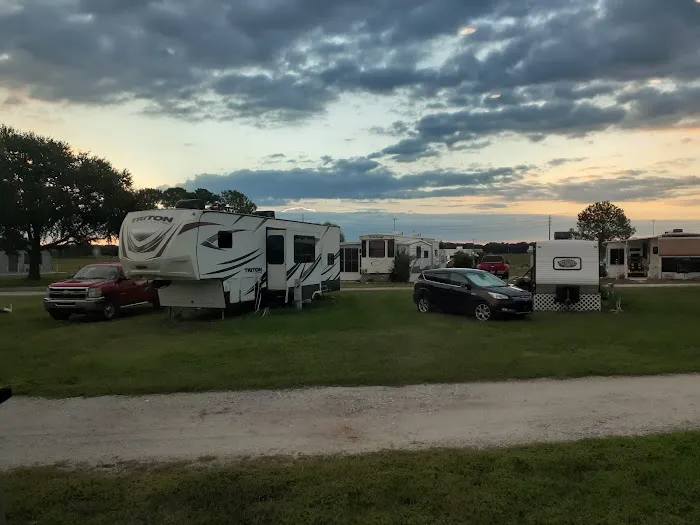Peace Creek RV Park Picture 5