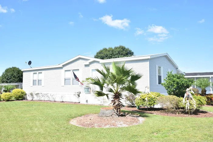 Pedaler's Pond Manufactured Home Community Picture 4