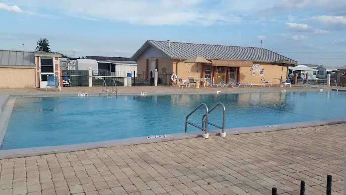 Good Life RV Resort Picture 5