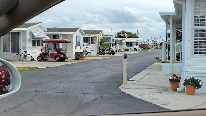 Good Life RV Resort Picture 10