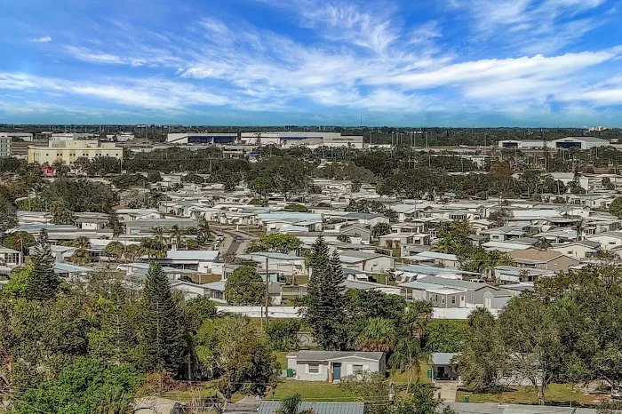 Tropical Haven 55+ Manufactured Home Lifestyle Community Picture 6