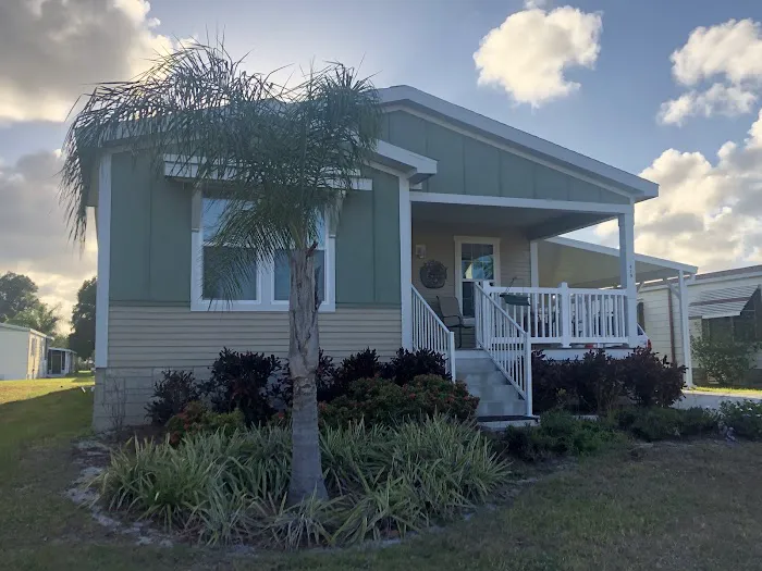 Palm Lake Estates Picture 7