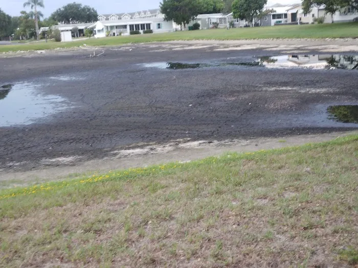 Lakewood Village Picture 6