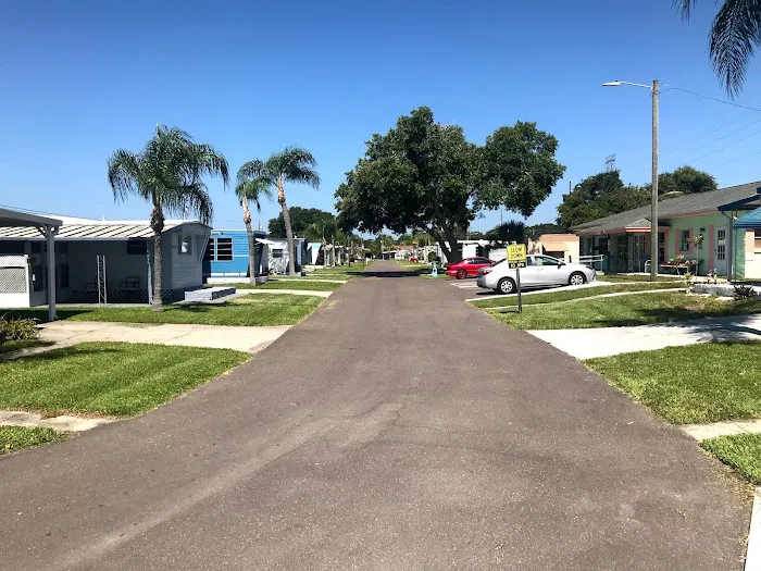 Far Horizon Mobile Home Park Picture 3
