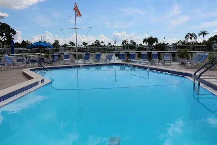 Bay Aristocrat Village Picture 3