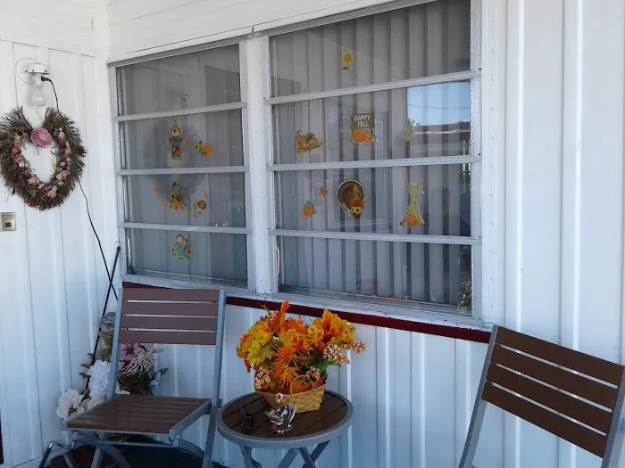 Colonial Village Mobile Home Park Picture 1