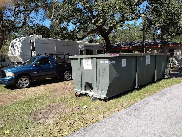 West Bay Oaks Mobile Home & RV Park Picture 10