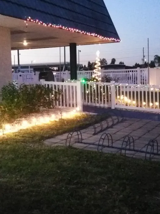 Beacon Hill Colony Picture 9