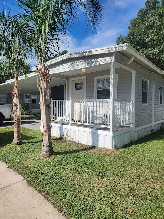 May Grove Mobile Home Park Picture 5