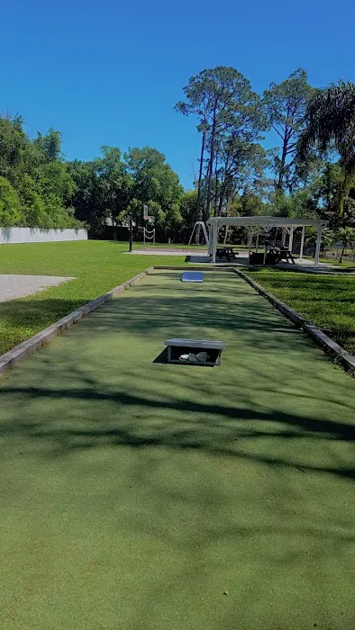 May Grove Mobile Home Park Picture 2