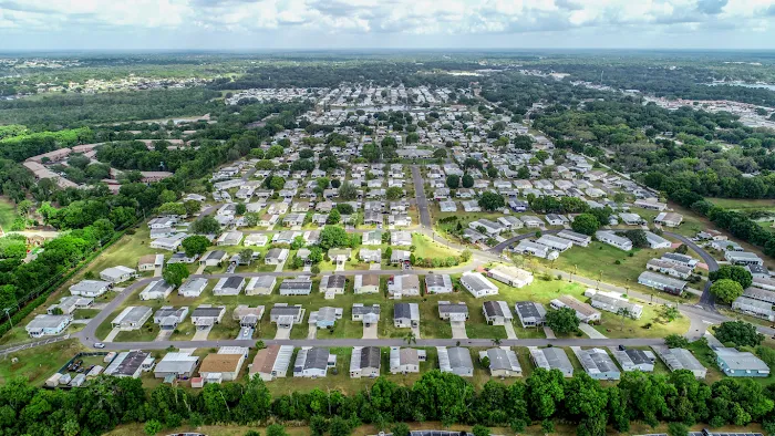 Foxwood Village Manufactured Housing Community Picture 8