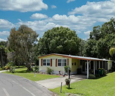 Enchanted Lakes MH & RV Resort