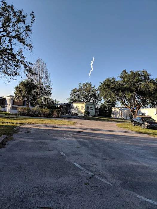 Sun Manor Mobile home park Picture 8