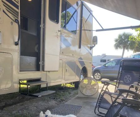 Breezy Palms RV Park