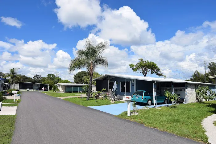 Satellite Bay Manufactured Home Community Picture 8