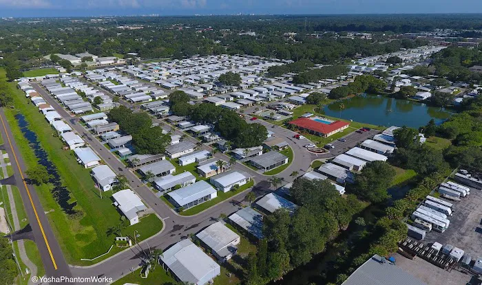 La Plaza Mobile Home Park Picture 2