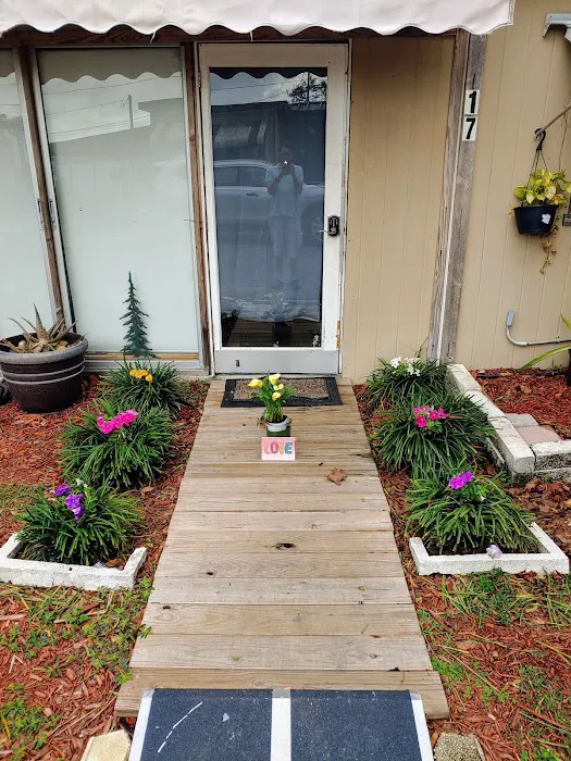 Green Meadows Mobile Home Park Picture 7