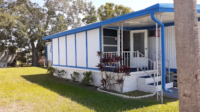 Honey Vine Mobile Home Park Picture 5