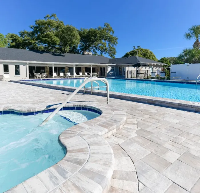 Oak Crest/Acorn Picture 2