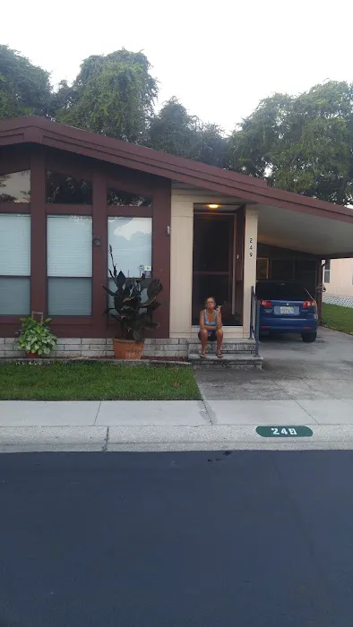 SUGAR CREEK MANUFACTURED HOME COMMUNITY Picture 5