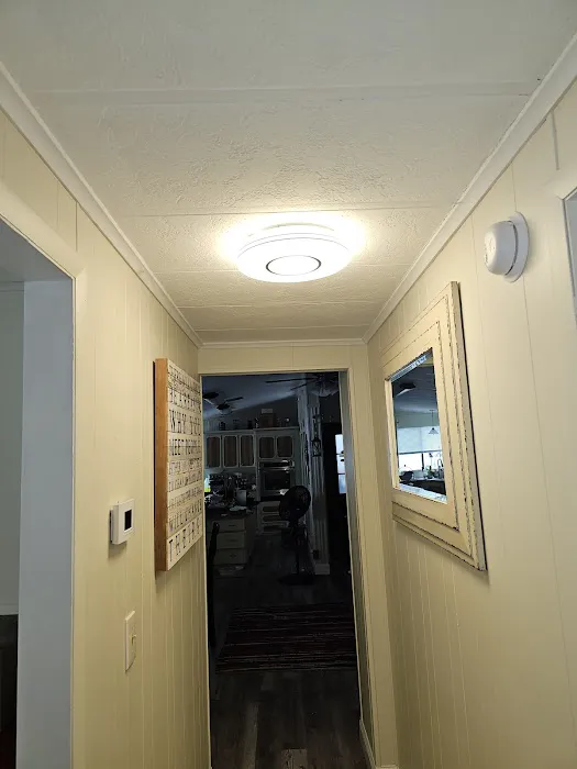 SUGAR CREEK MANUFACTURED HOME COMMUNITY Picture 8