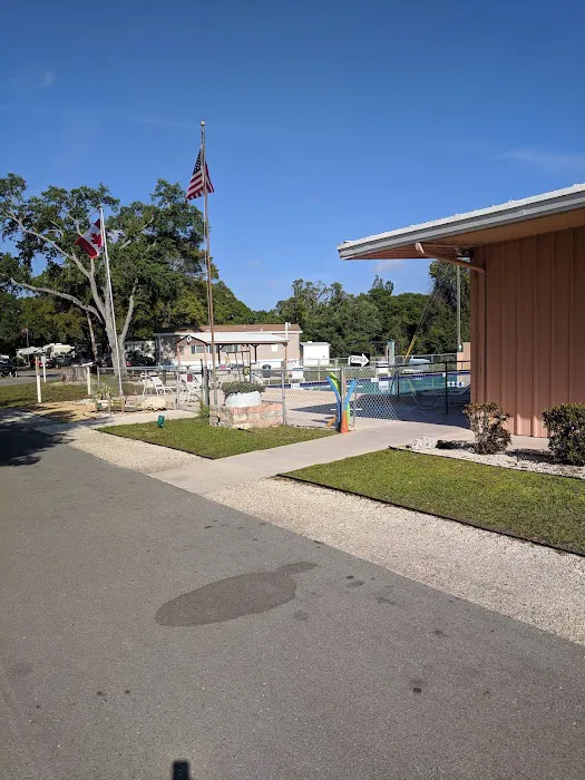 Scottish Traveler RV Park Picture 3