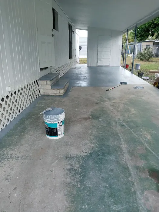 Whispering Pines - Largo Picture 1