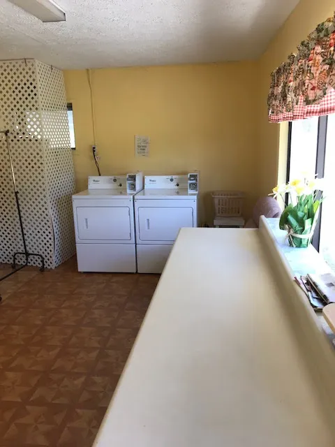 Camp Central RV Parks - South Picture 10