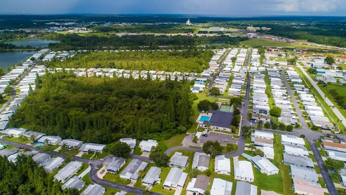 Lake Pointe Village Picture 5